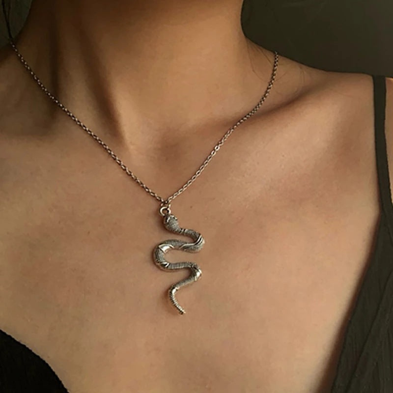 Serpentine™ Minimal Necklace