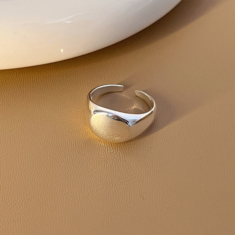 Smooth Curve™ Minimal Ring